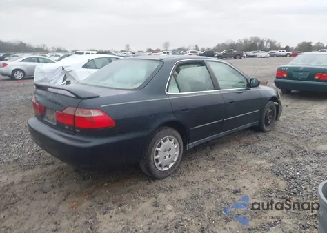 1999 Honda Accord Lx из США, поврежденный, VIN 1HGCG6658XA005239